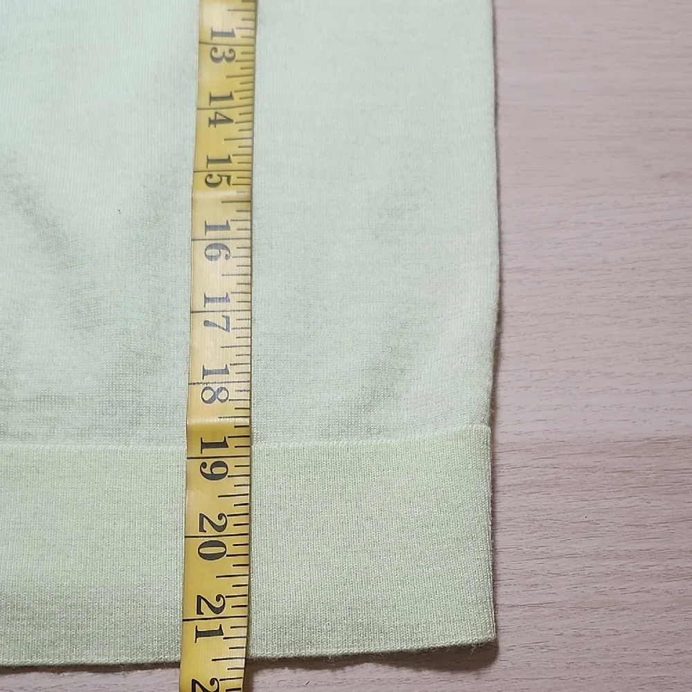BANANA REPUBLIC Pastel lime green 100% Extra fine Merino wool cardigan - Picture 9 of 9